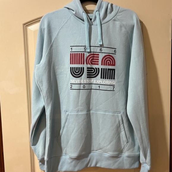 NWOT Women's The North Face 1966 USA Never Stop Exploring 2017 Hoodie - Picture 4 of 6